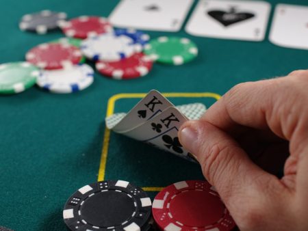 WHAT STRATEGIES ARE USED IN ONLINE CASINO CARD GAMES