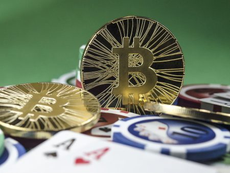 ONLINE CASINOS AND CRYPTOCURRENCIES: ADVANTAGES AND DISADVANTAGES
