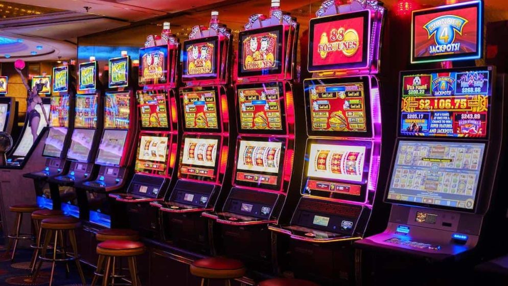 WHAT IS A PROGRESSIVE JACKPOT AND WHAT IT GIVES